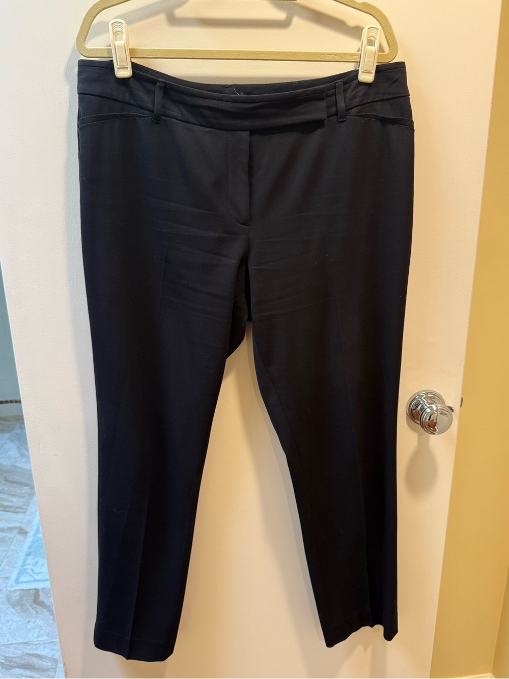 White House Black Market Women's Black Slim Fit Pants